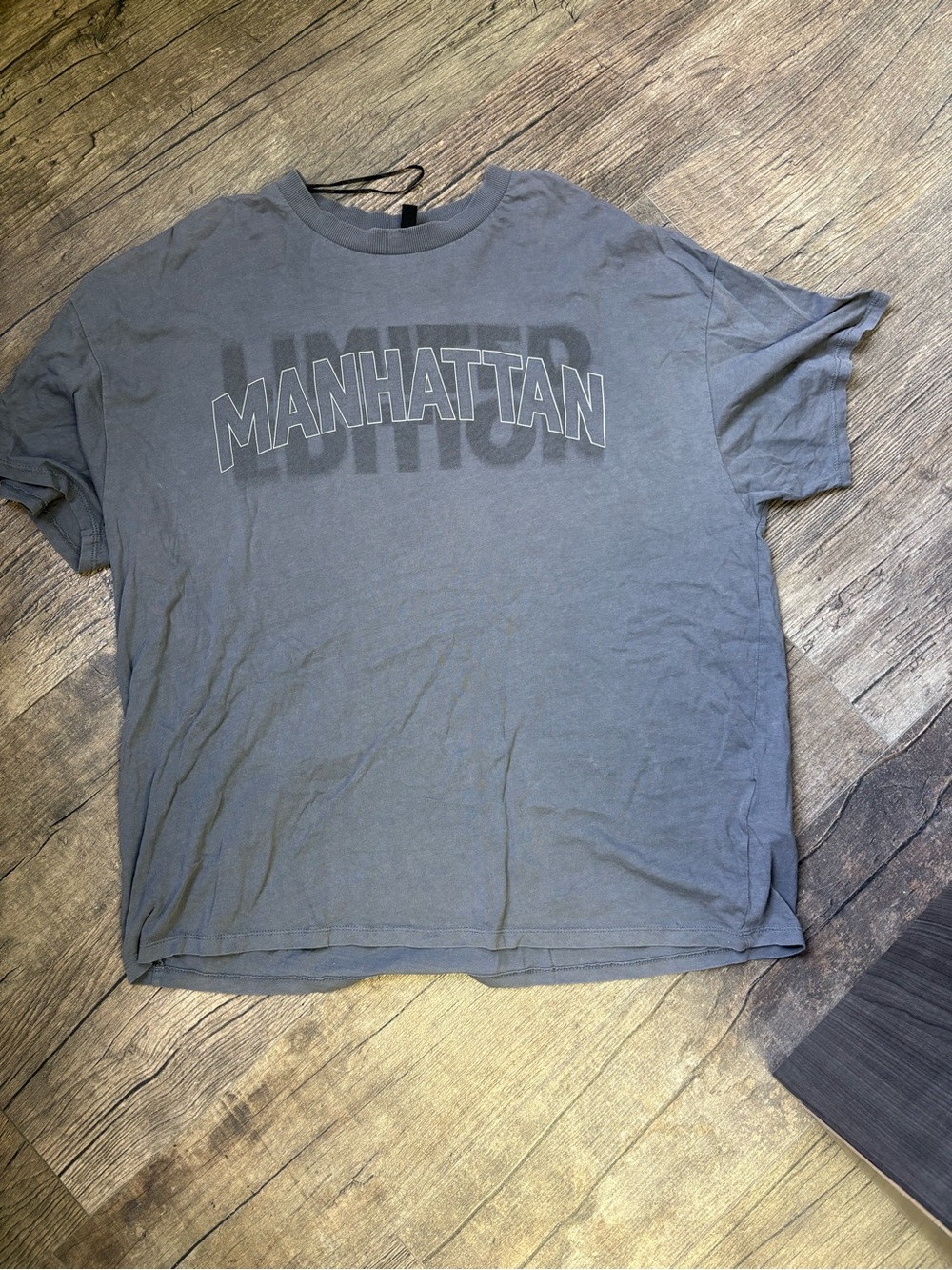 H&M Gray Manhattan Logo Short Sleeve Tee
